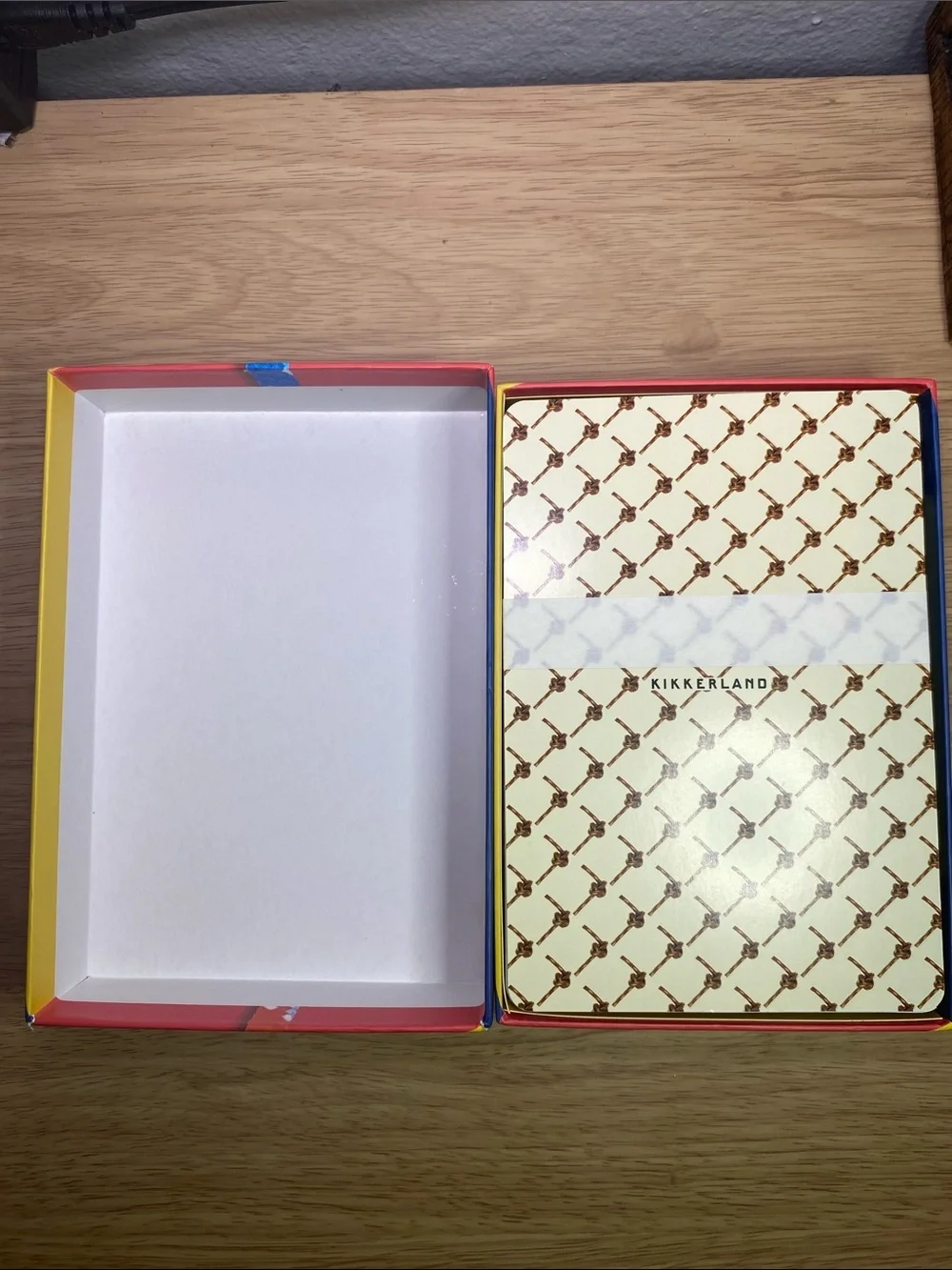 Kikkerland Knot Game – Blue & Orange Rope Kit